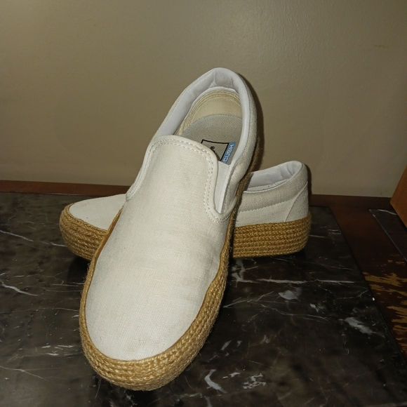 VANS Platform Espadrilles - Picture 2 of 5